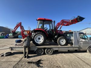 Захранвани от изкуствен интелект божури цъфтят на състезанието за създатели в Луоянг