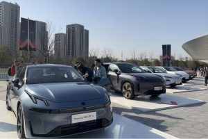 Китайският автомобилен пазар отчита силен растеж през първото полугодие